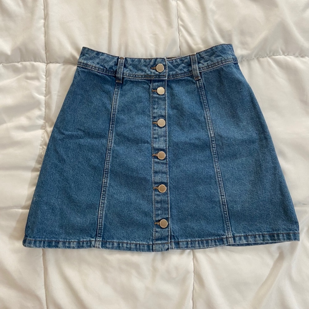 *3/$20* H&M Buttoned Denim Mini Skirt